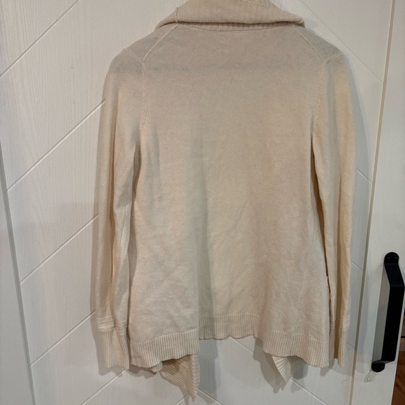 Banana Republic Cream Shawl Collar Cashmere Blend Cardigan Preppy Chic - Picture 3 of 3
